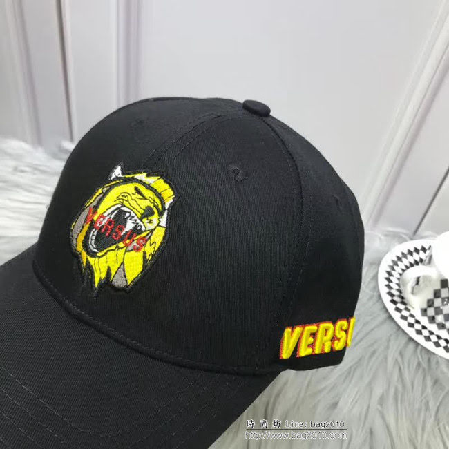 範思哲Versace 官網同步款 最新代購鴨舌帽 LLWJ8057
